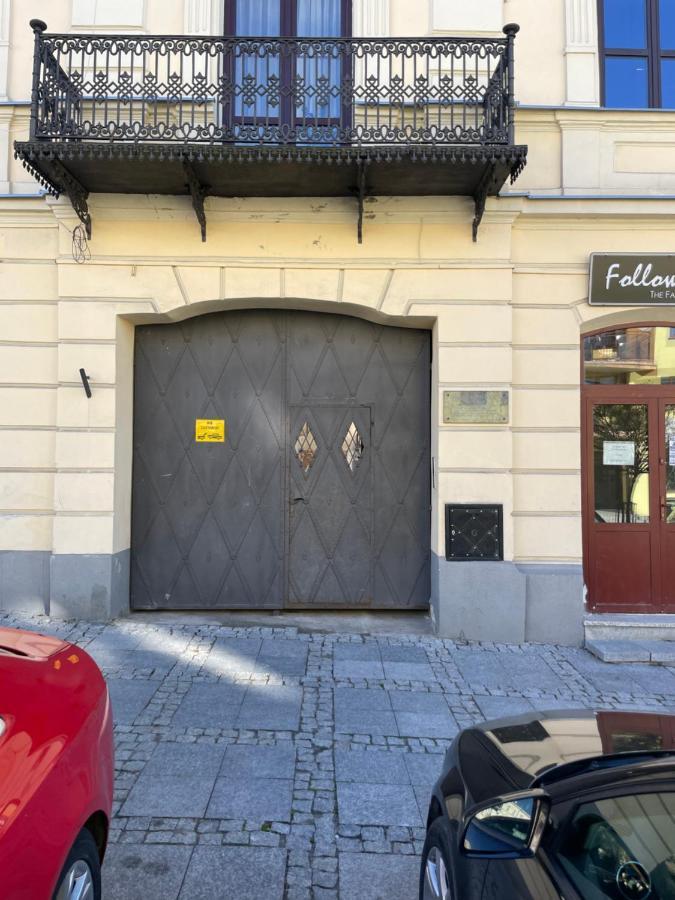 Apartamenty Luczkowskiego Z Widokiem Na Studnie 2 Chełm Dış mekan fotoğraf